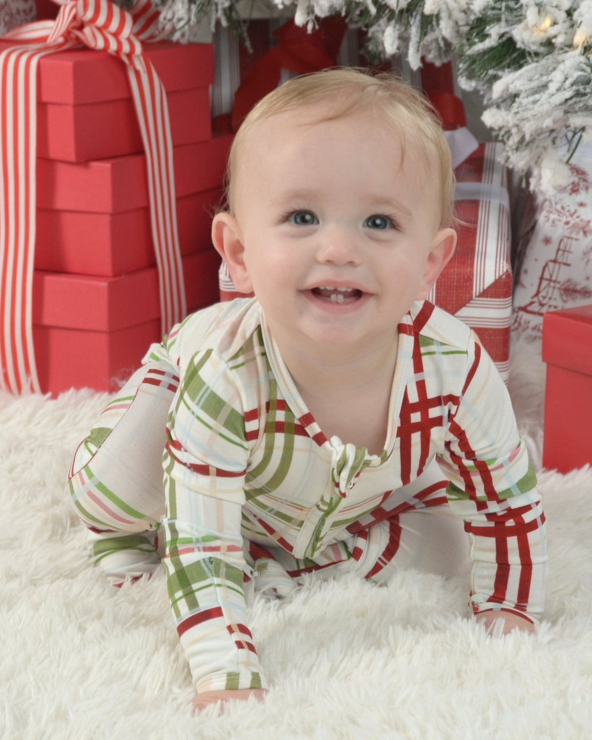 Plaid Christmas Bamboo Baby Pajamas – Zipper Footie