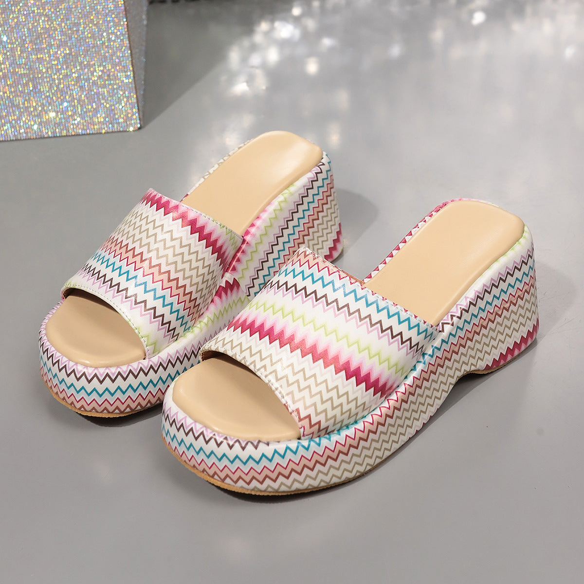 Fashion Colorful Wave Print Wedge Sandals