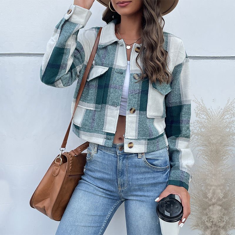 Cozy Chic: Plaid Cropped Jacket