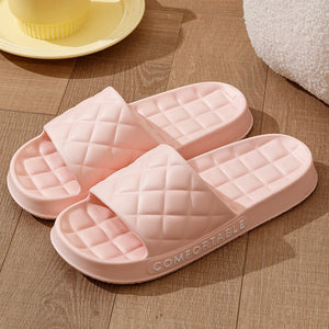 Fashion Slides With Plaid Design Soft-Soled Slippers