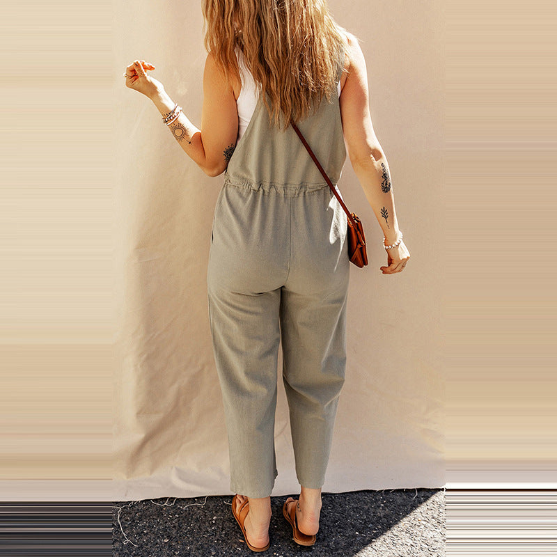 Breezy Comfort, Effortless Style: The Essential Loose-Fit Jumpsuit