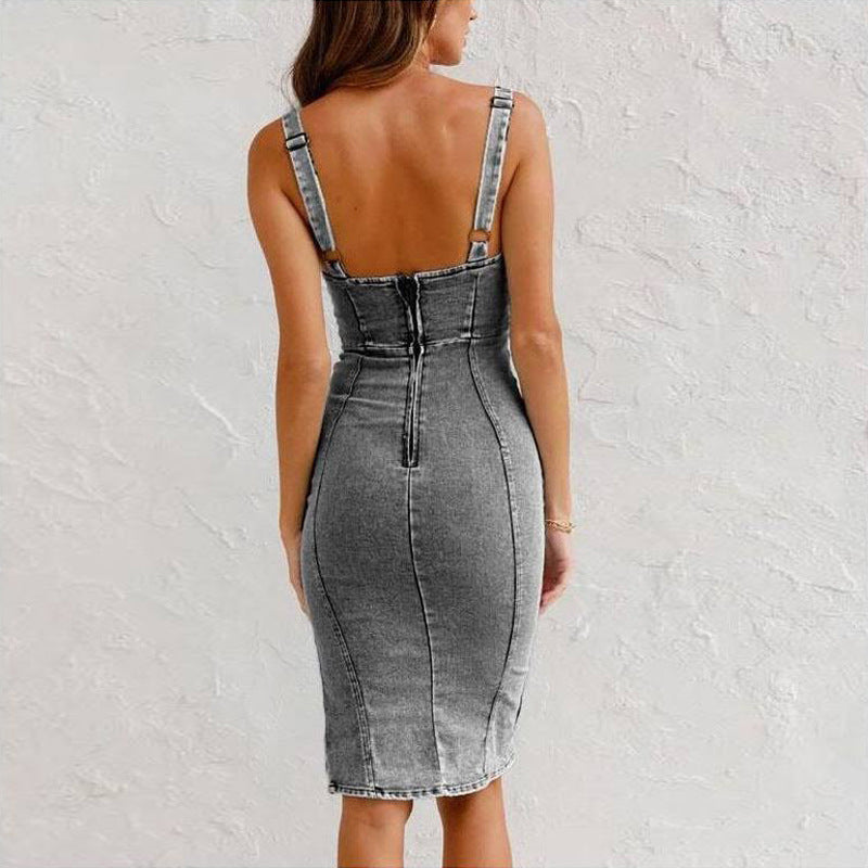 Hug Your Curves in Comfort: The Essential U-Neck Denim Dress