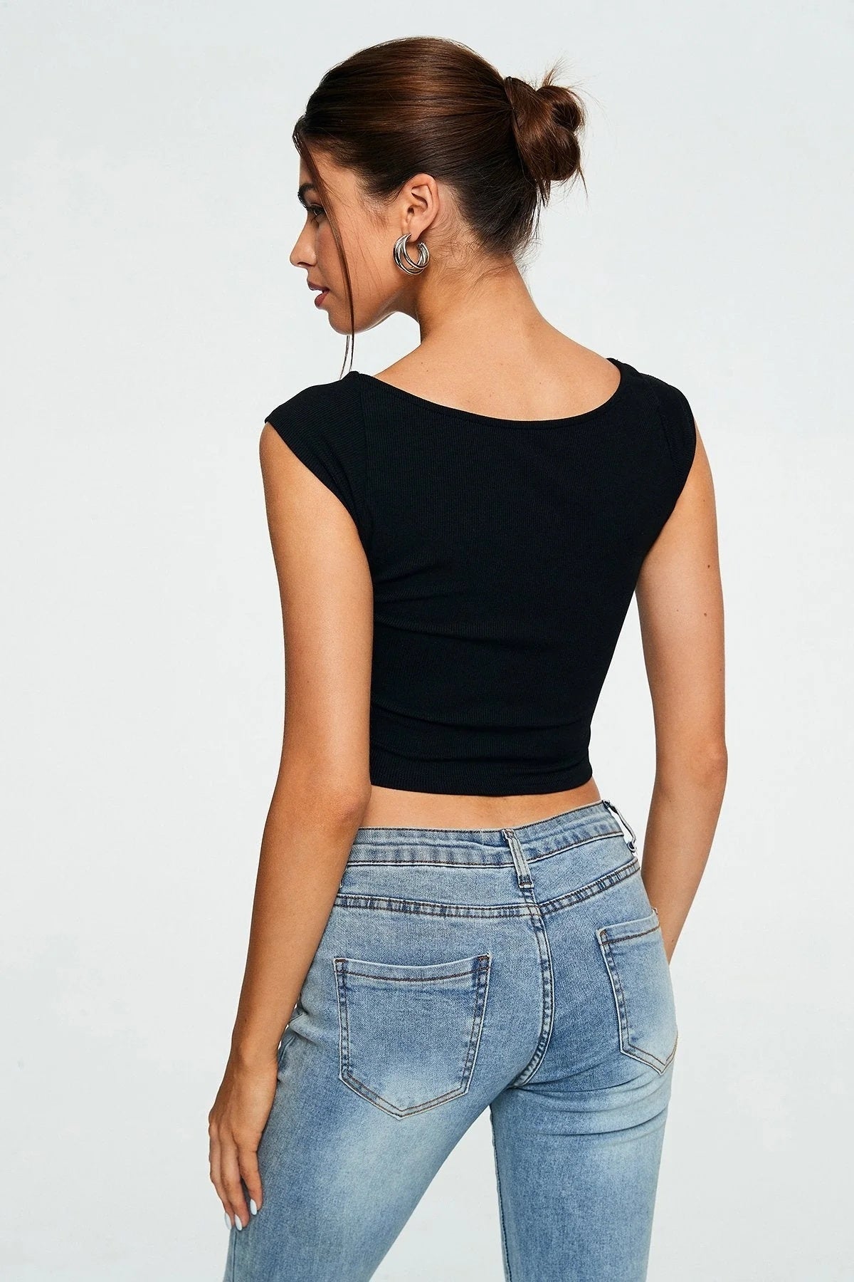 Solid Color Ribbed Sleeveless Crop Top 